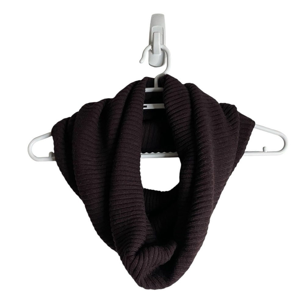 Wilfred Free Women's Plum Ribbed Infinity Scarf